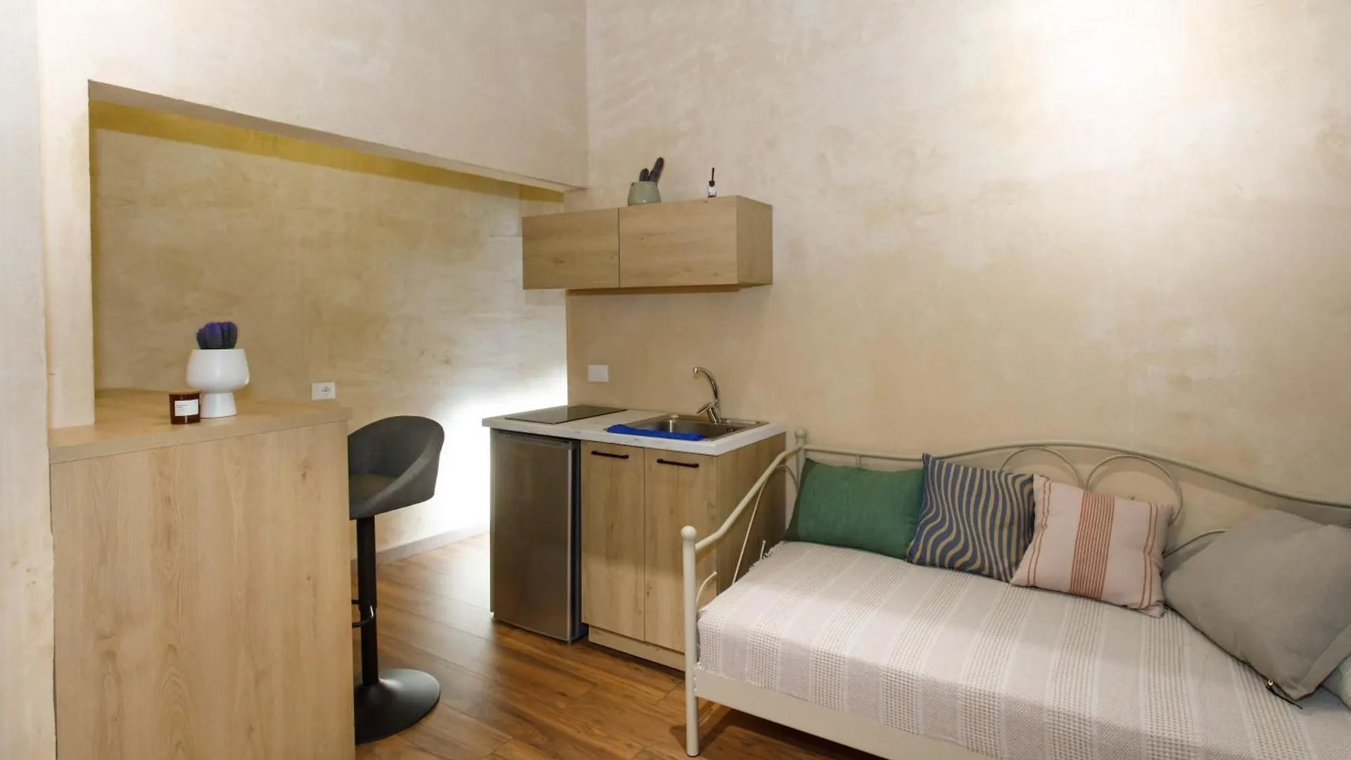 Sa Studio 24 Tirana