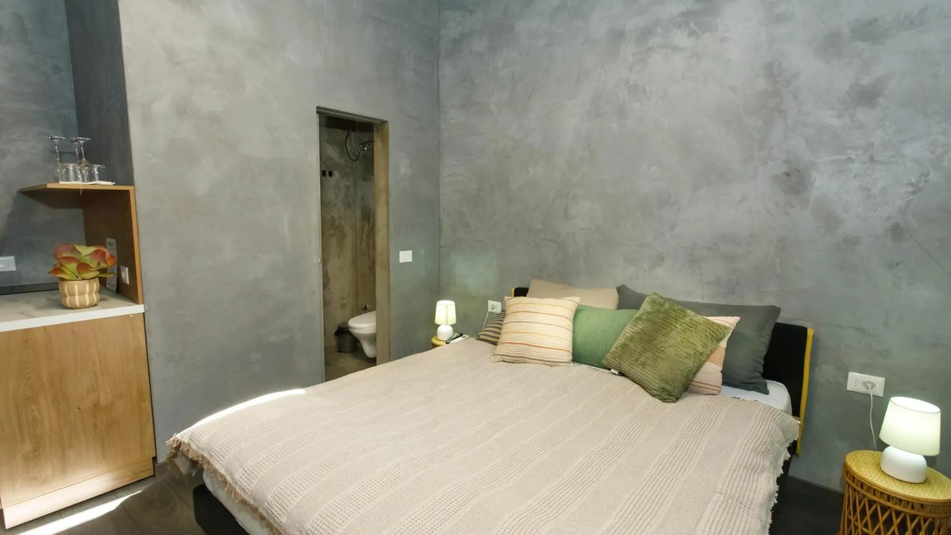 Couette-café Sa Studio 24 Tirana